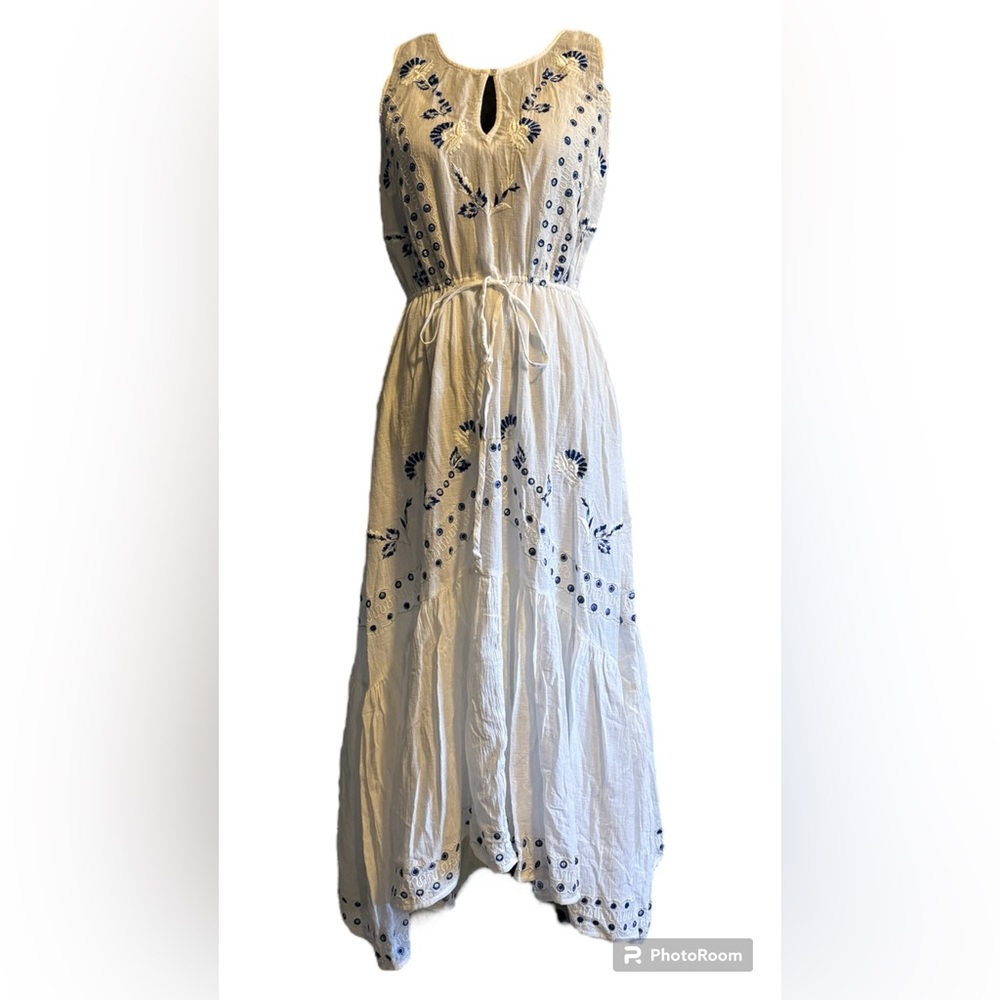 Lucky Brand white & blue Embroidered Tiered sleeveless Maxi Dress medium